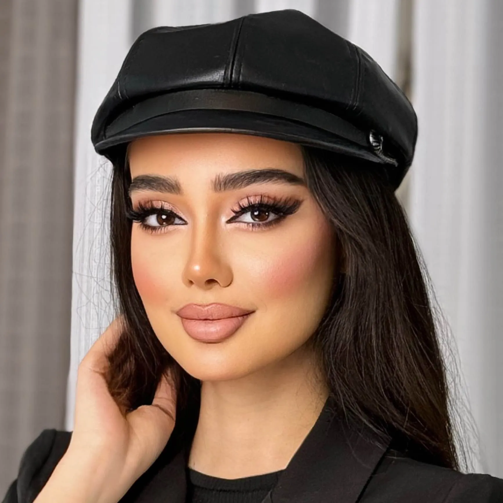 سالن مرجان نوری