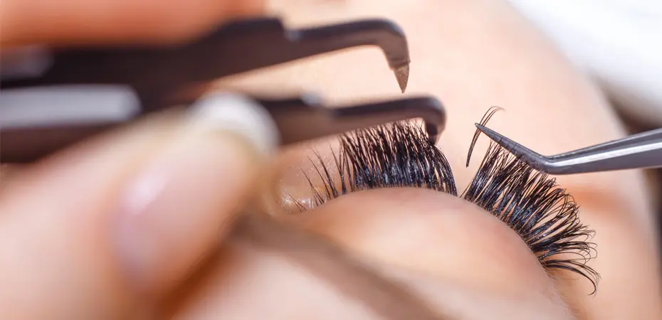 بهترین سالنهای اکستنشن مژه در تهران | مقایسه قیمت، نمونه کار و رزرو آنلاین