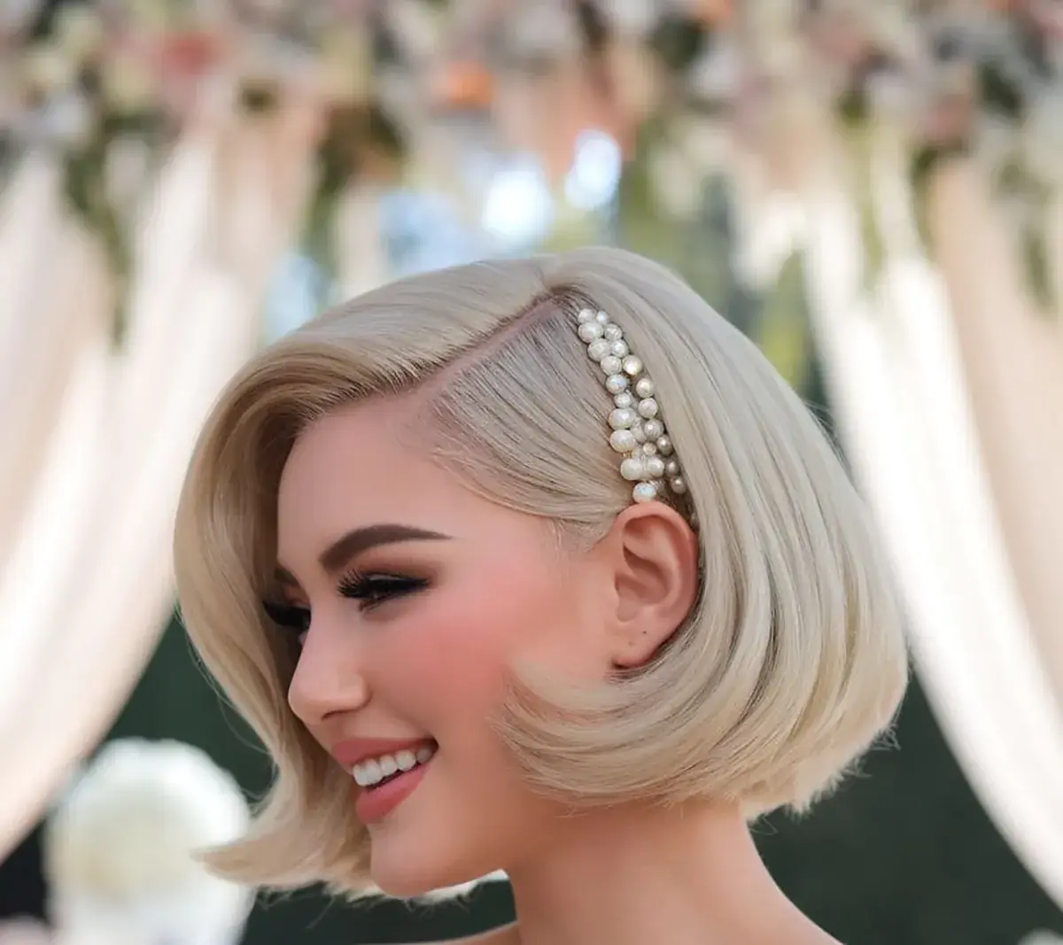 بهترین سالن&zwnj;های میکاپ عروس در تهران ۱۴۰۵ | تعرفه کامل خدماتبهترین سالن&zwnj;های میکاپ عروس در تهران ۱۴۰۵ | تعرفه کامل خدمات