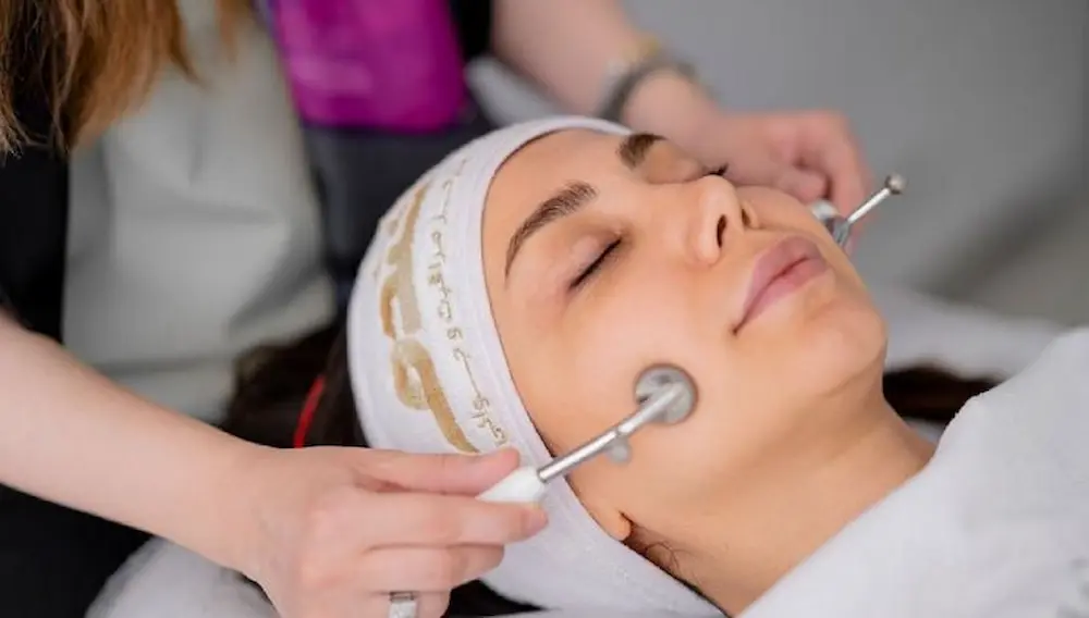 راهنمای جامع خدمات سالن زیبایی برای پوست&zwnj;های حساس