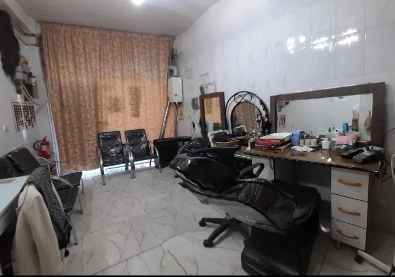 تصویر گالری سالن زیبایی پرستو