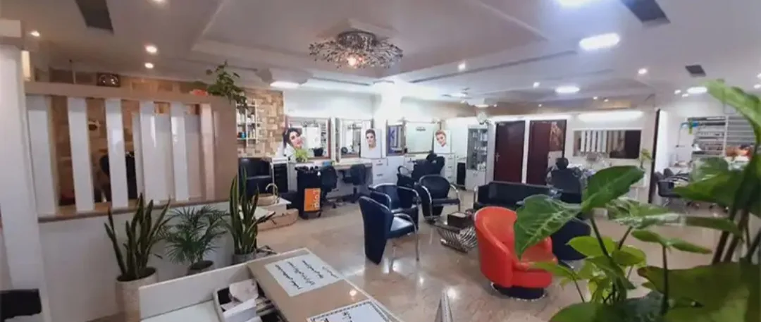 تصویر گالری سالن زیبایی ساقدوش