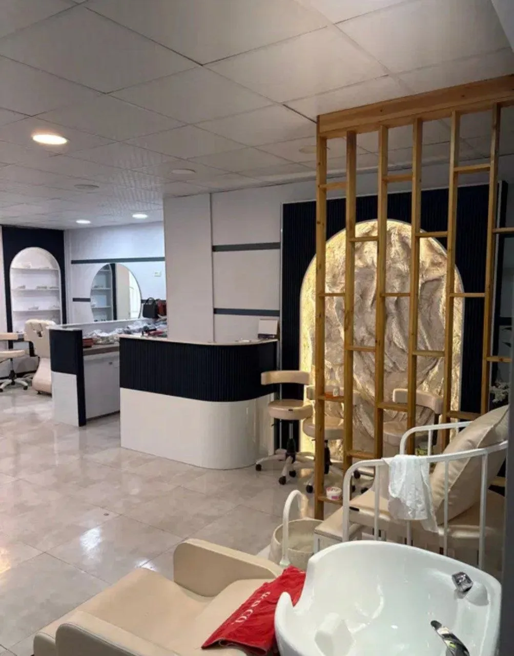 تصویر گالری سالن زیبایی ساغر بیوتی