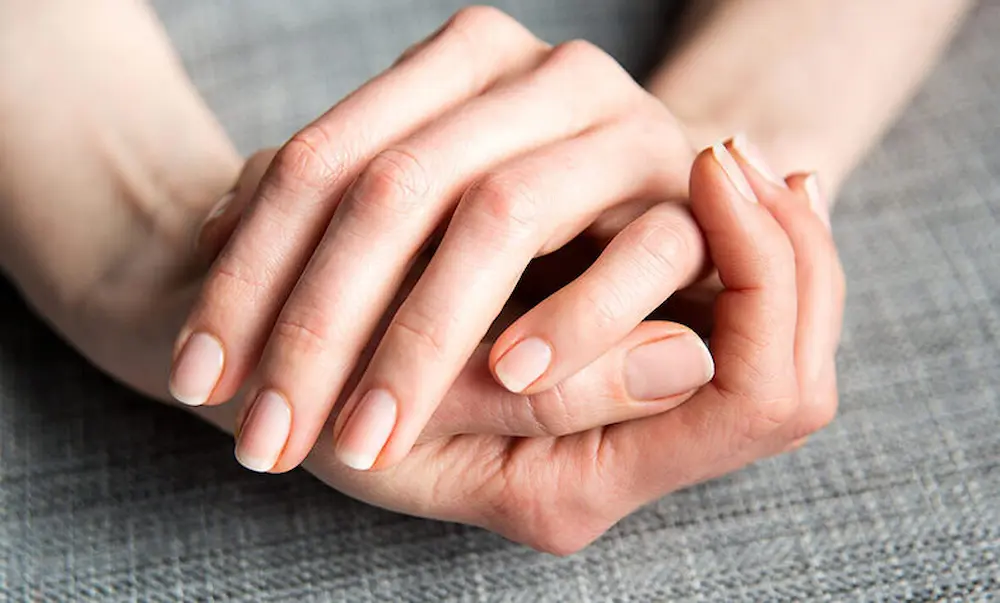 ۵ روش حرفهای مراقبت از ناخنها در سالنهای زیبایی معتبر